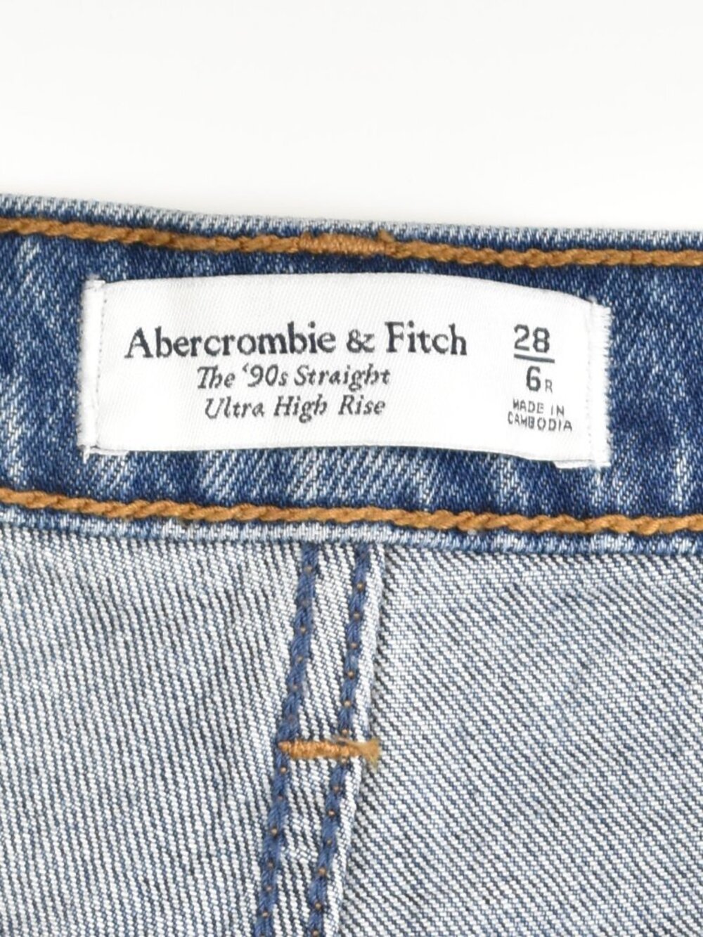 Abercrombie & Fitch 90's Straight Ultra High Rise Jeans - 28 / 6 - Picture 6 of 6